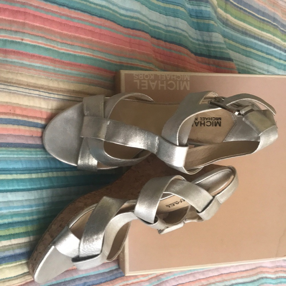 Micheal Kors  Metallic Leather Silver